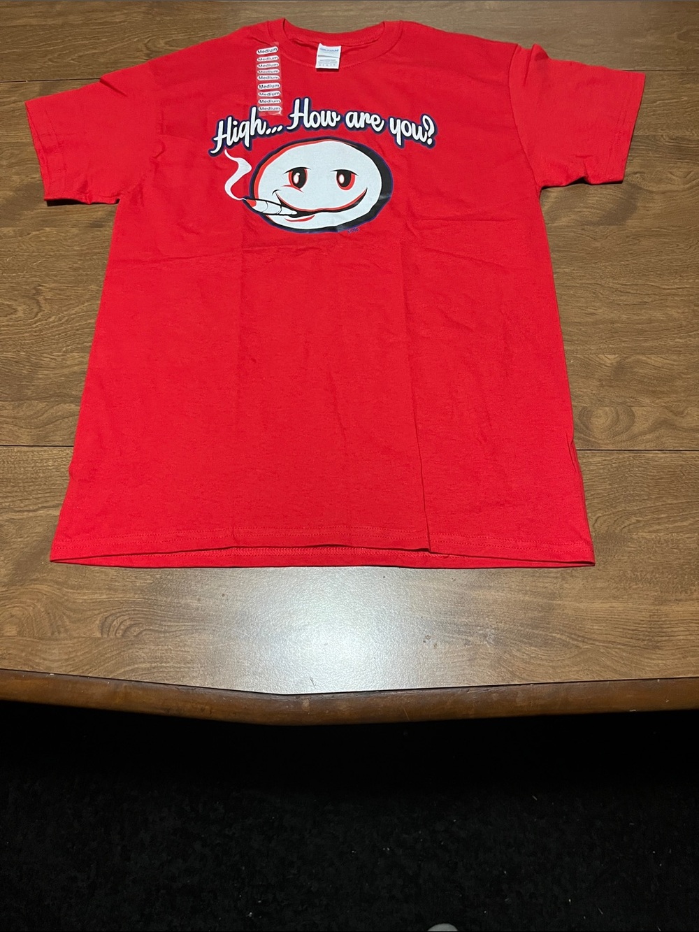 Gildan Red Graphic Tee with Smiling Smoke Character